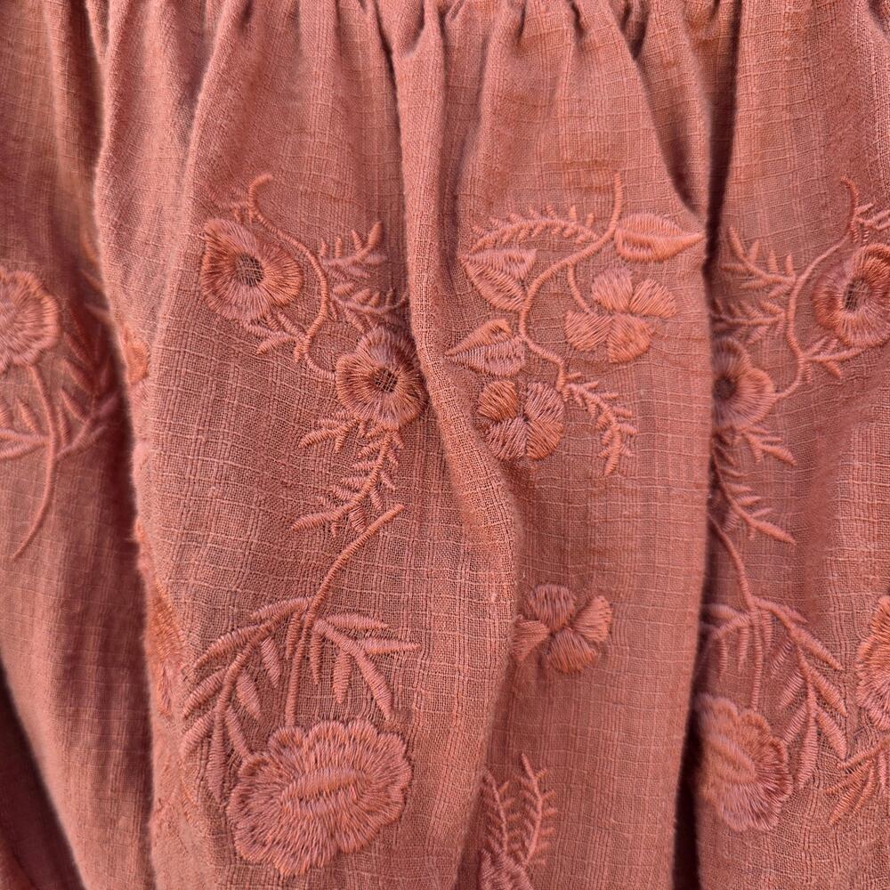 Chelsea & Violet Embroidered Off Shoulder Top Rust Size L NWT - Picture 3 of 7